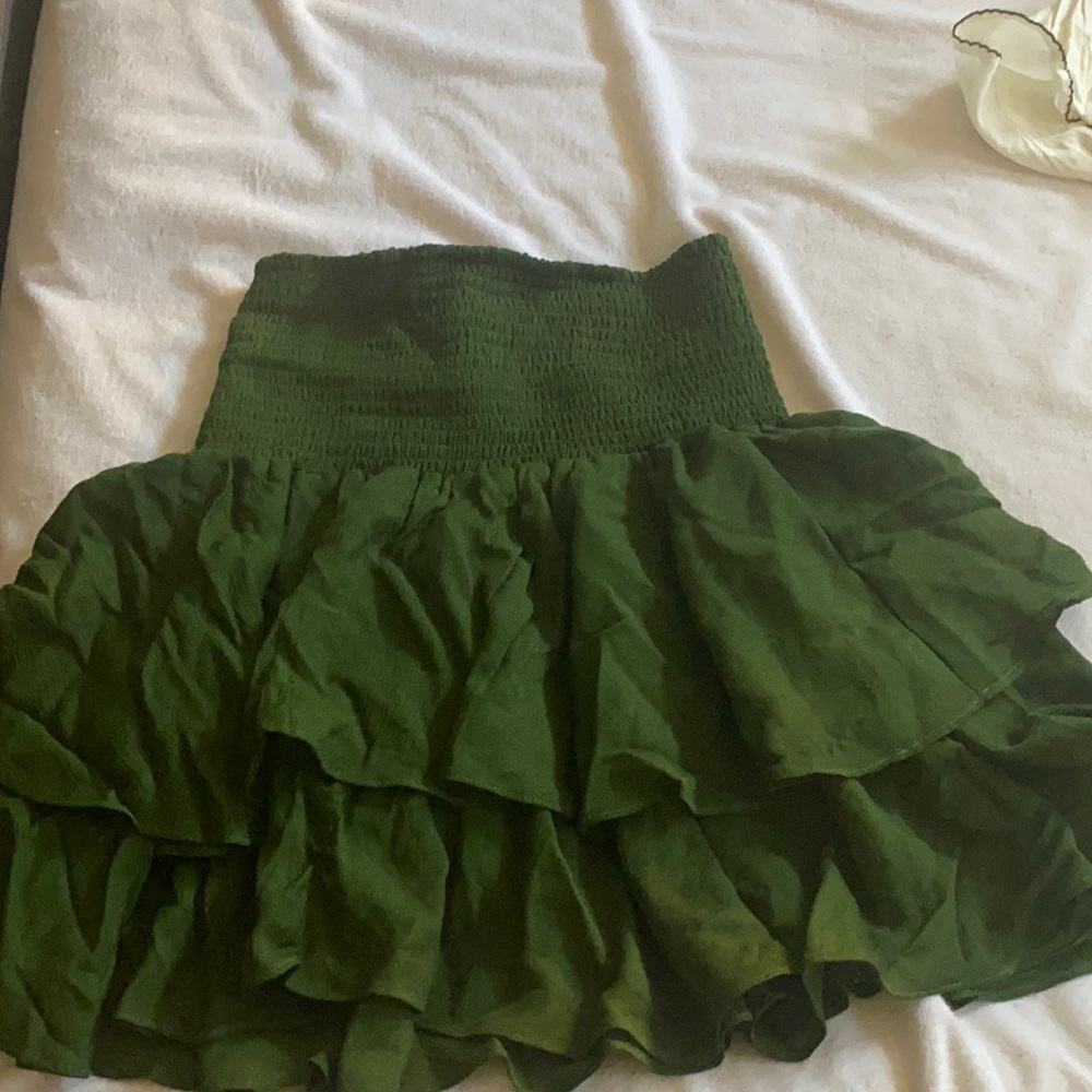 Frilly skirt